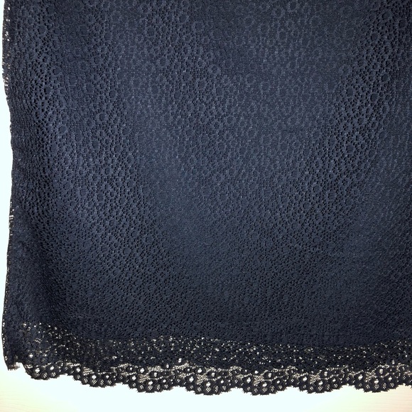 The limited. Size M. NWT. Navy blouse - Picture 3 of 7